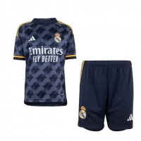 Otroški Nogometni dresi Real Madrid Gostujoči 2023-24 Kratek Rokav (+ Kratke hlače)